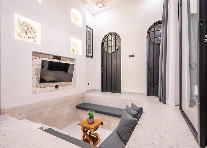 Villa Casa Santisya 4 By Orivista-close To The